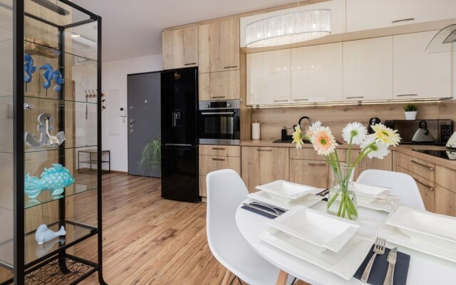 Batorego 7 Apartament Gdynia by Renters