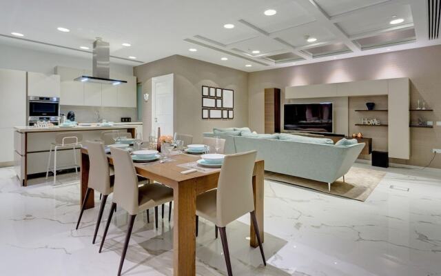 Super Luxury Apartment in Tigne Point, Amazing Ocean Views