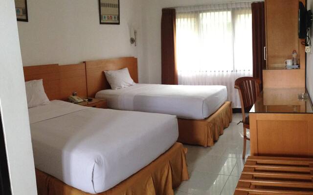Puri Indah Hotel