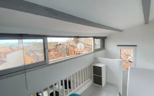 Charmant appartement terrasse sur les toits