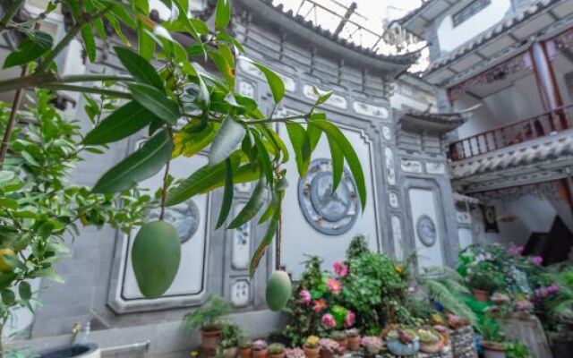 Zhi Lan Court Inn