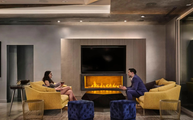 Sunset Marquis