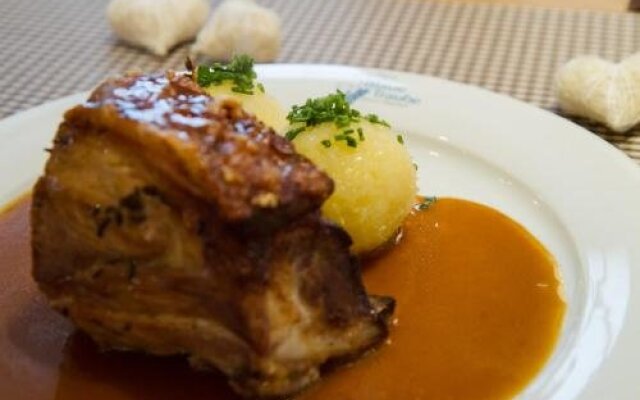 Hotel-Gasthof Blaue Traube E.K