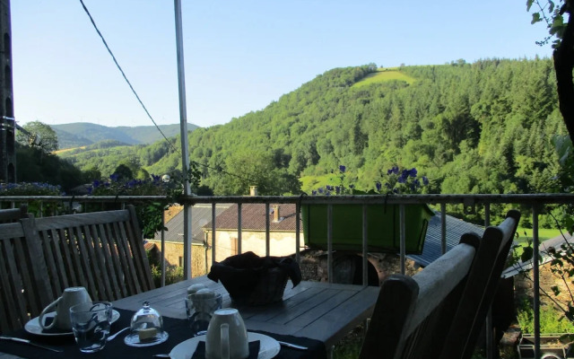 Au Prieure Saint Jean