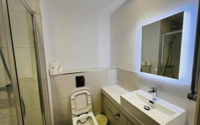 Ilford Grand Hotel