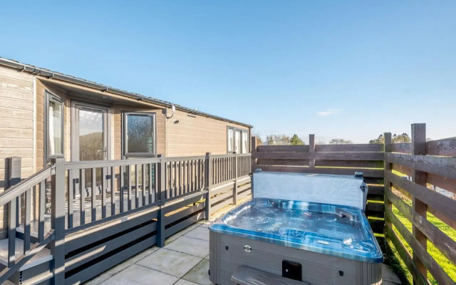 Nunland Hillside Lodges