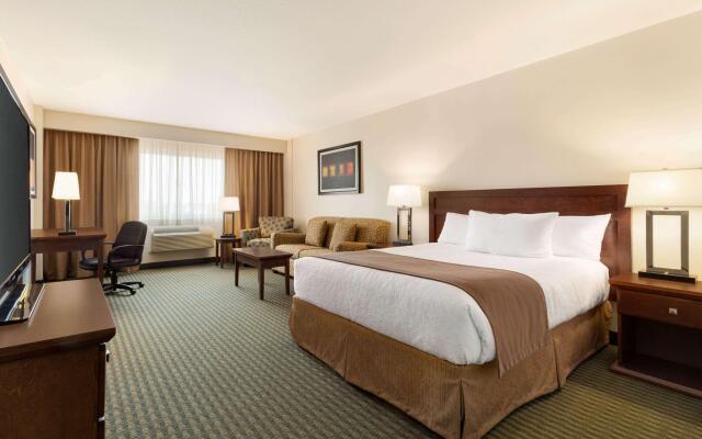 Travelodge by Wyndham Weyburn