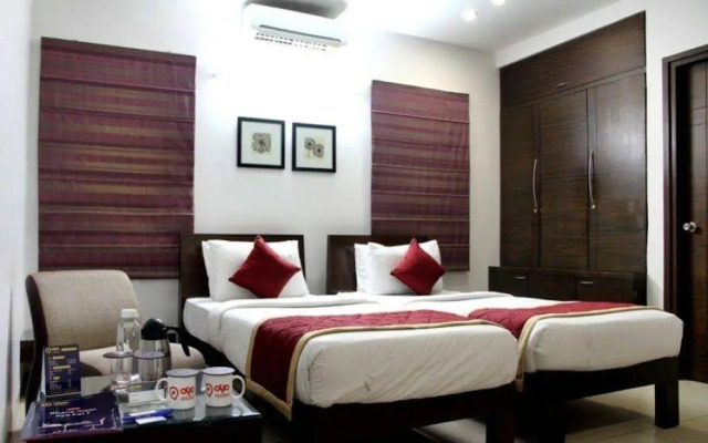 OYO 14502 Hotel Hill View Guest House Hitech City