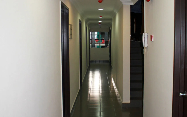 OYO 43927 Sassana Hotel (Sanitized Stay)