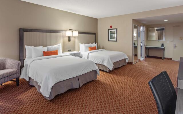 Best Western Plus Kendall Hotel & Suites