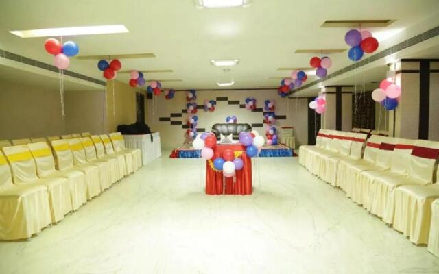 Fabhotel Raj Residency Ii