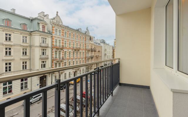 Blue Moon Residence by Renters Prestige