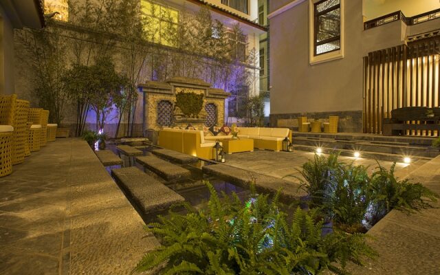 Immersing Hotel Lijiang