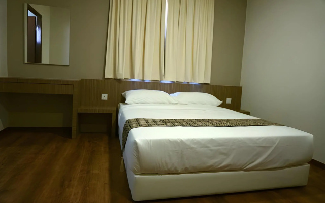 Yew Hotel – Guest Rooms – Miri