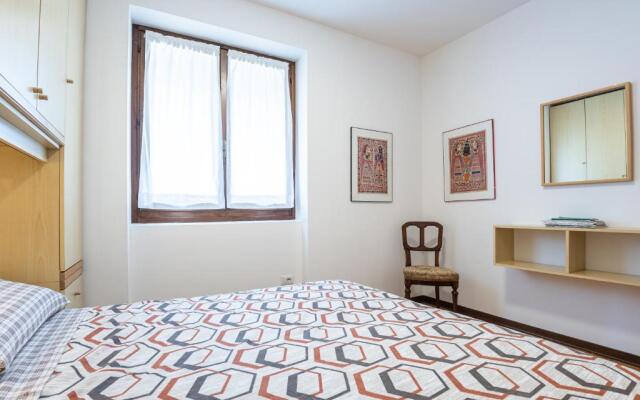 Terraced house on the lakeside of Gravedona - Larihome A04