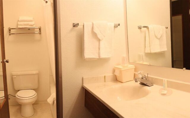 FairBridge Inn & Suites Kellogg