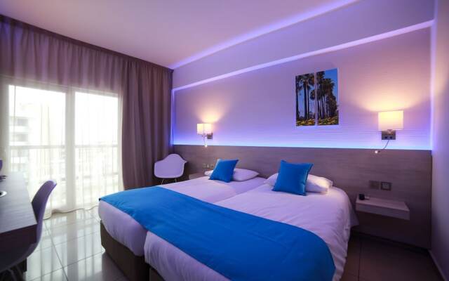 Les Palmiers Luxury Suites