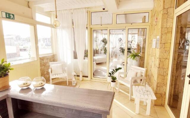 Branco Suites