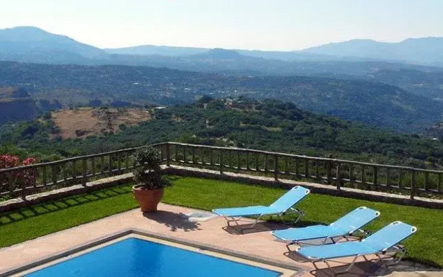 Malathiros Villas