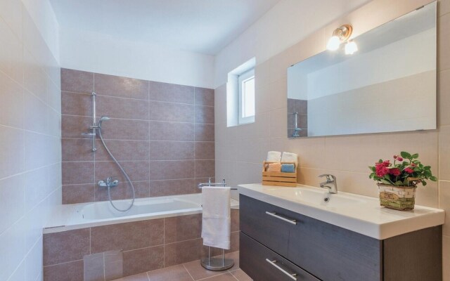 Stunning Home in Betiga With Wifi and 2 Bedrooms