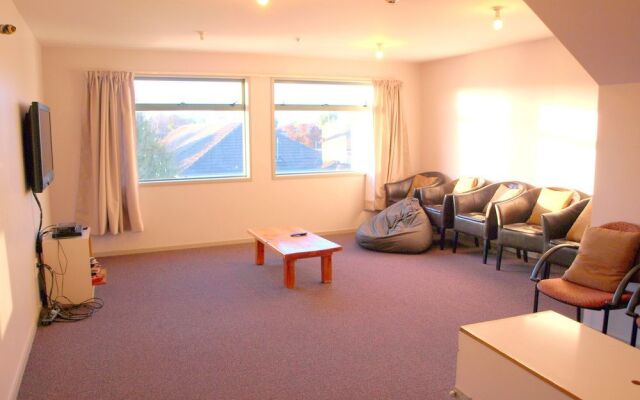 Kiwi House - Hostel