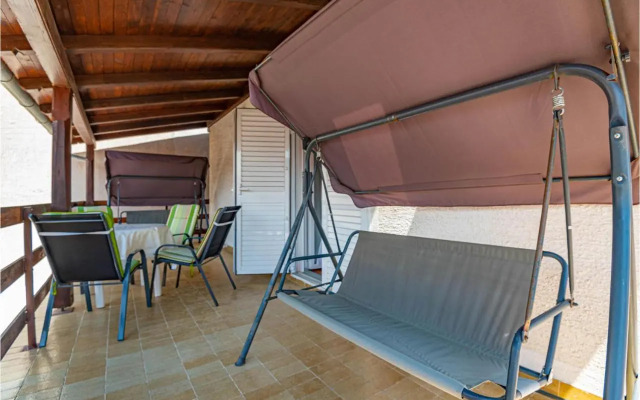 Two-Bedroom Apartment in Jadrija