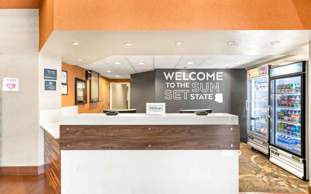 Hampton Inn & Suites Phoenix-Goodyear