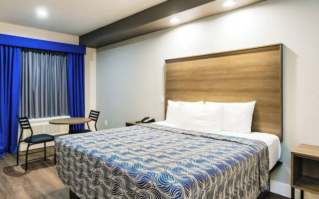 Palace Inn Blue Edgebrook