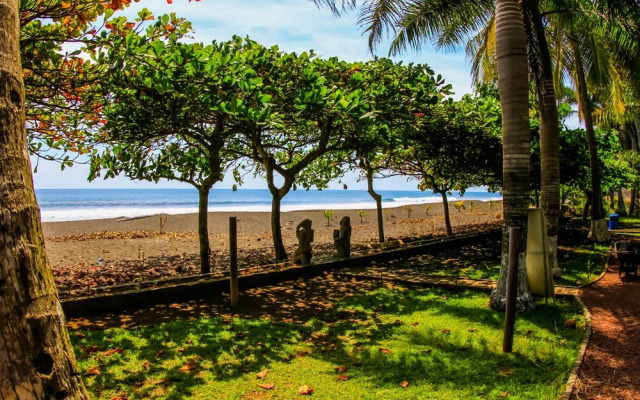 Marea Brava Hotel & Villas