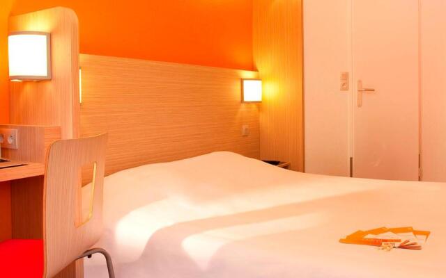 Première Classe Valenciennes Ouest - Petite Forêt