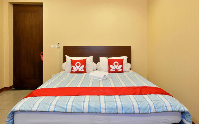 ZEN Rooms Terogong Near Pondok Indah