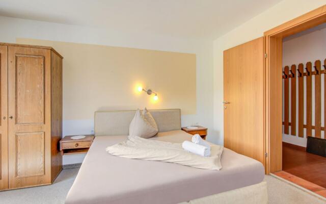 Attractive Apartment in Hainzenberg With ski Room