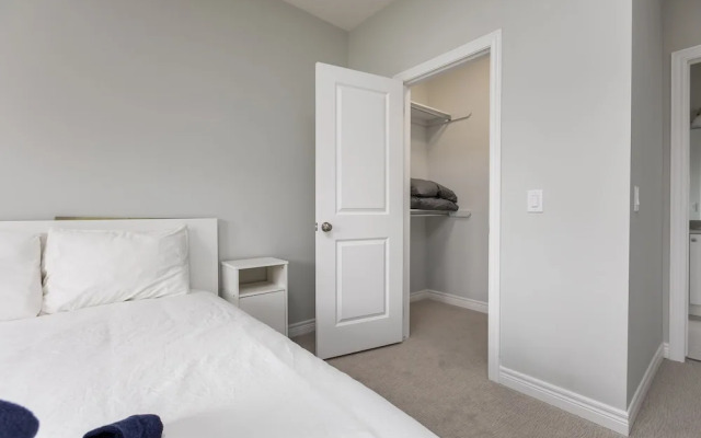 Luxury Bungalow mins Niagara falls & Brock uni