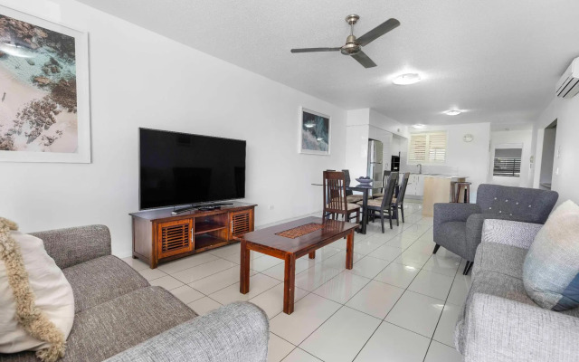 Beaches on Lammermoor Apartments