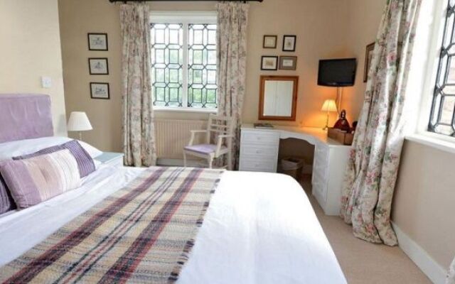 The Cholmondeley Arms Inn - Good Pub Food - B&B in Cheshire
