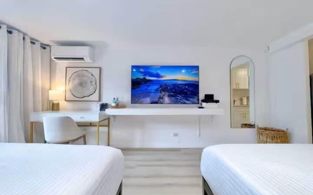 @ Marbella Lane- Trendy Waikiki Oasis Near Beach