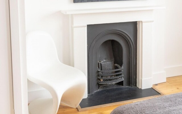 The Hyde Park Wonder - Beckoning 2bdr Flat