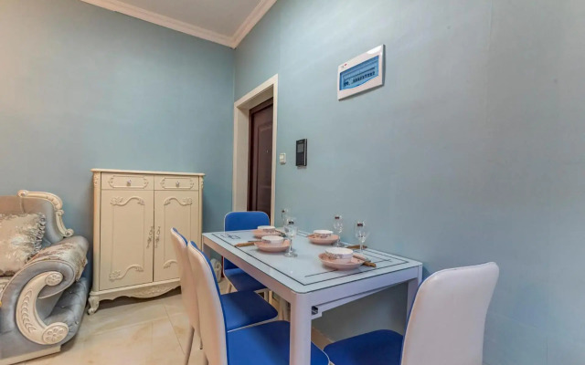 Locals Apartment Inn 01