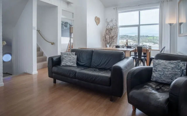 Captains Walk - 4 Bedroom Apartment - Saundersfoot