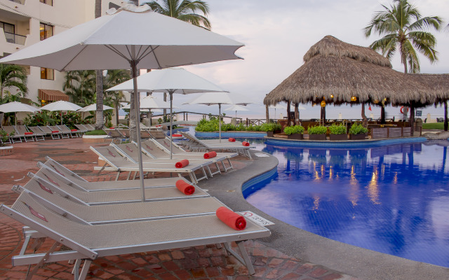 Plaza Pelicanos Grand Beach Resort - All Inclusive