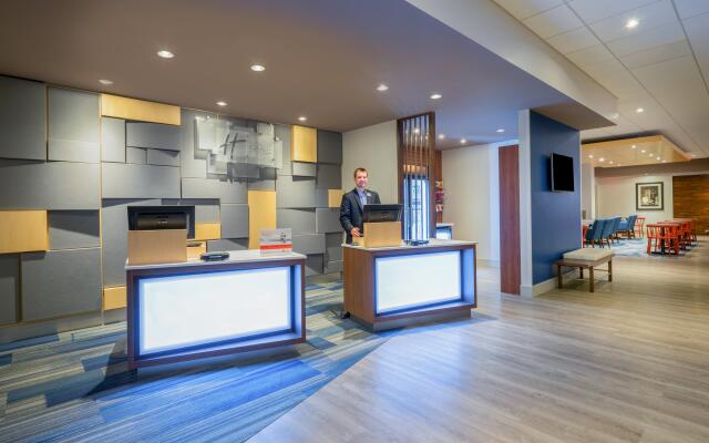 Holiday Inn Express & Suites Ft. Washington - Philadelphia, an IHG Hotel