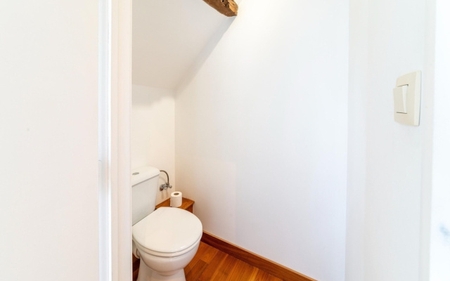 Charming Farmhouse in Ouffet for 7