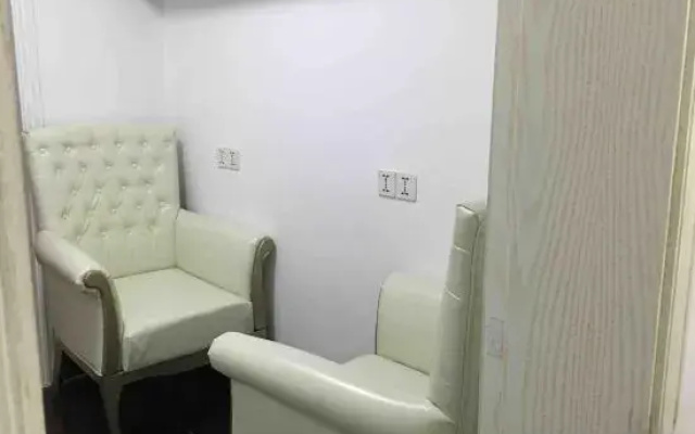 Yiyun Boutique Hostel