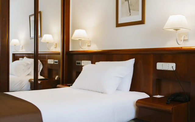 1881 Madrid Ventas Hotel
