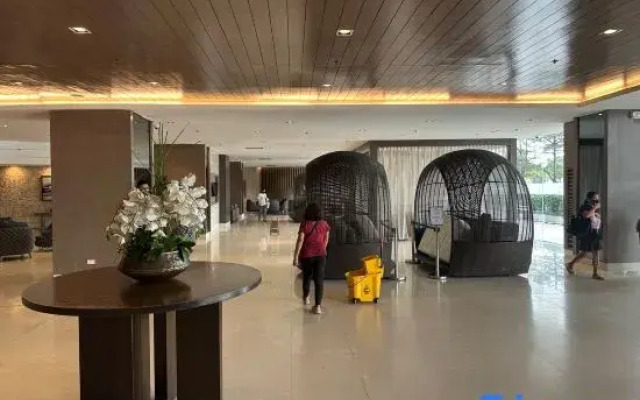 Modern Studio Condo - Shore near MOA 403