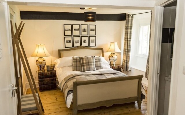 The Apple Tree Inn