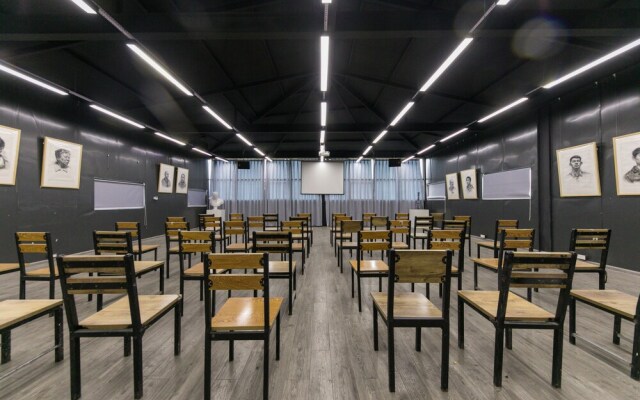 ibis Styles Wenzhou Heart Workshop