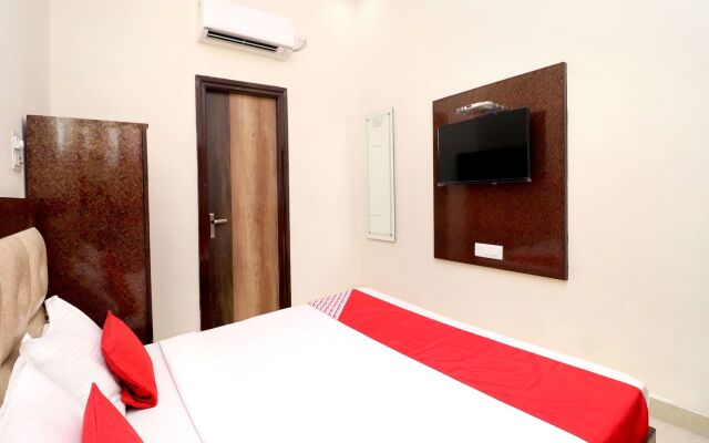 OYO 16494 Dhunna Guest House