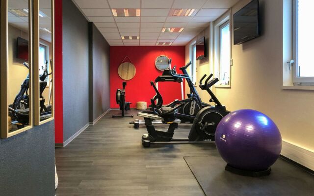 ibis Saint Genis Pouilly Genève