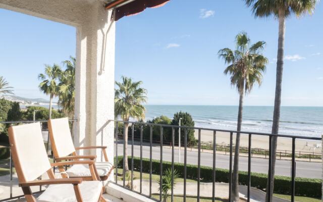 Marineu Playa Romana Village